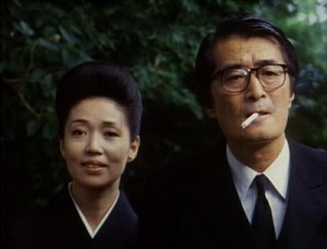 Nobuko Miyamoto ve Tsutomu Yamazaki Itami'nin Cenaze filminin kahramanları